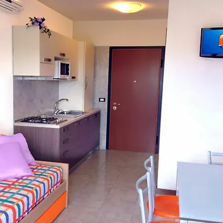 Silver Sail Apartment